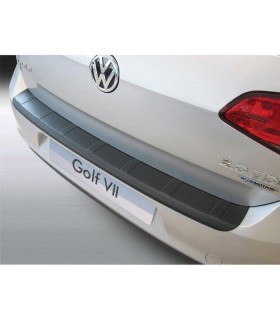 VW Golf 7 Jg. 2012- Ladekantenschutz mit Rippen